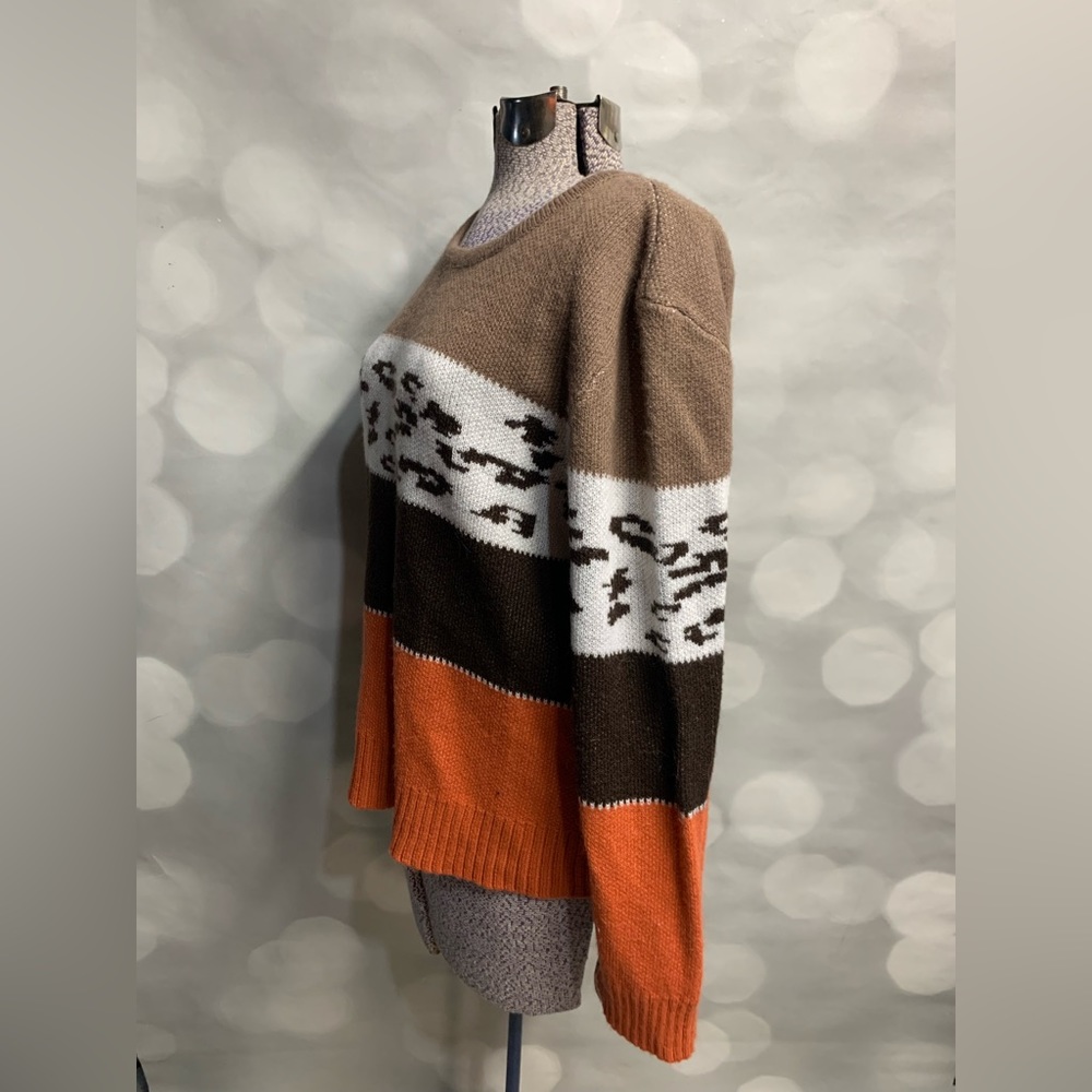 Shein‎ Sweater in size small